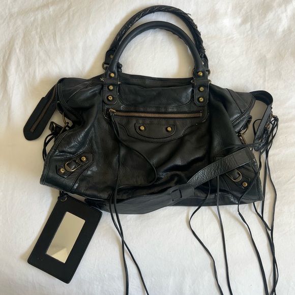 Balenciaga Black Leather Motorcycle city bag with Brass Accent - Picture 2 of 11